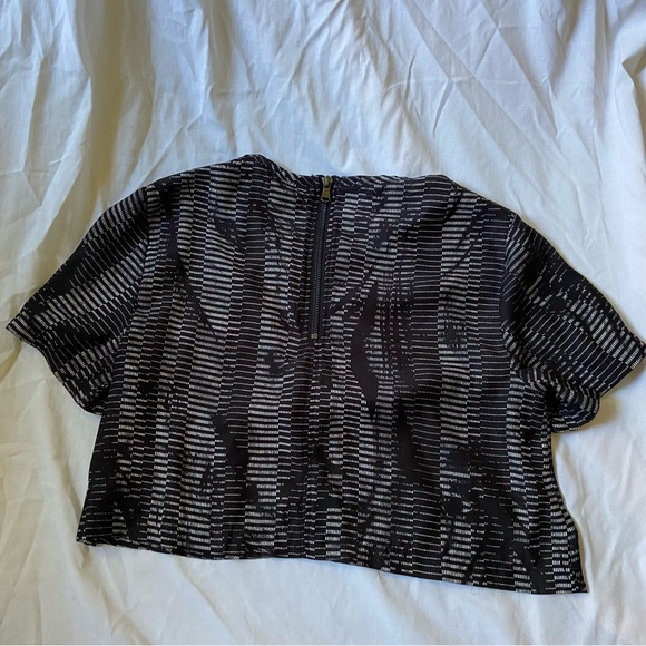 ⚡️ UO Silence and Noise Going Out Top - Picture 2 of 4